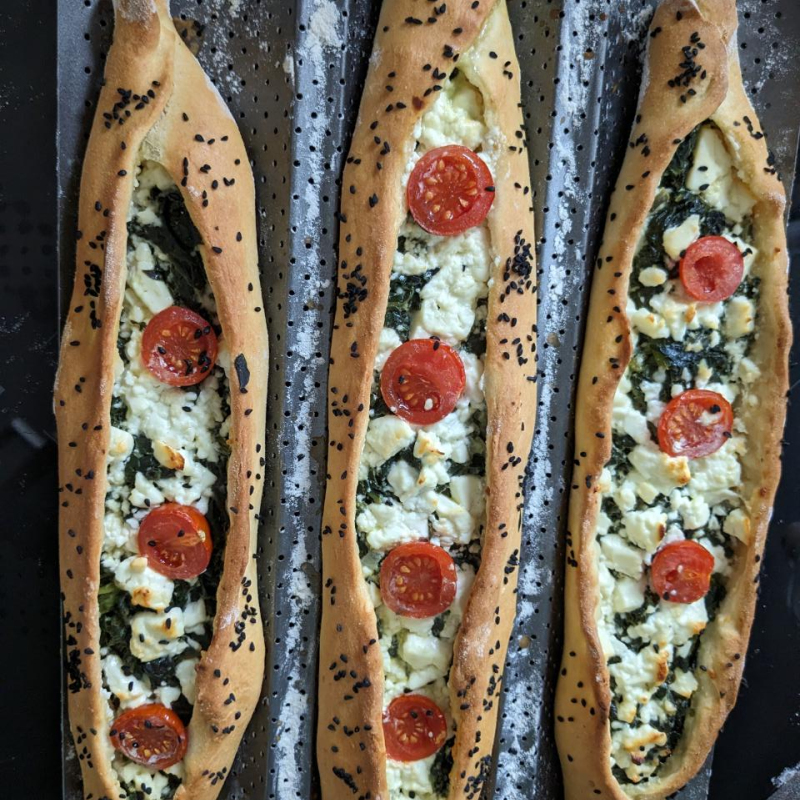 Spinat Pide
